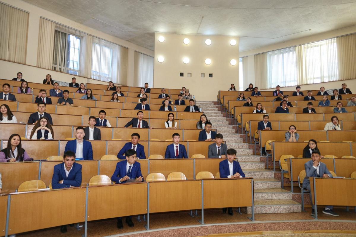 ЕНТ: основные и профильные предметы, трудности и подготовка